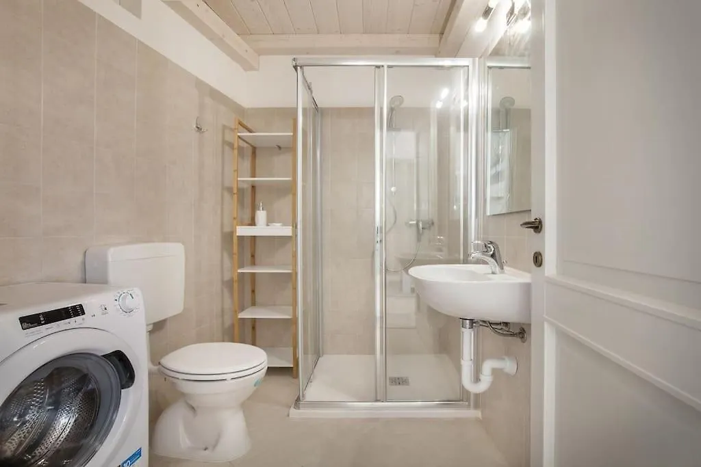 Vakantiehuis Villa Roby-Loft A Torri Del Benaco