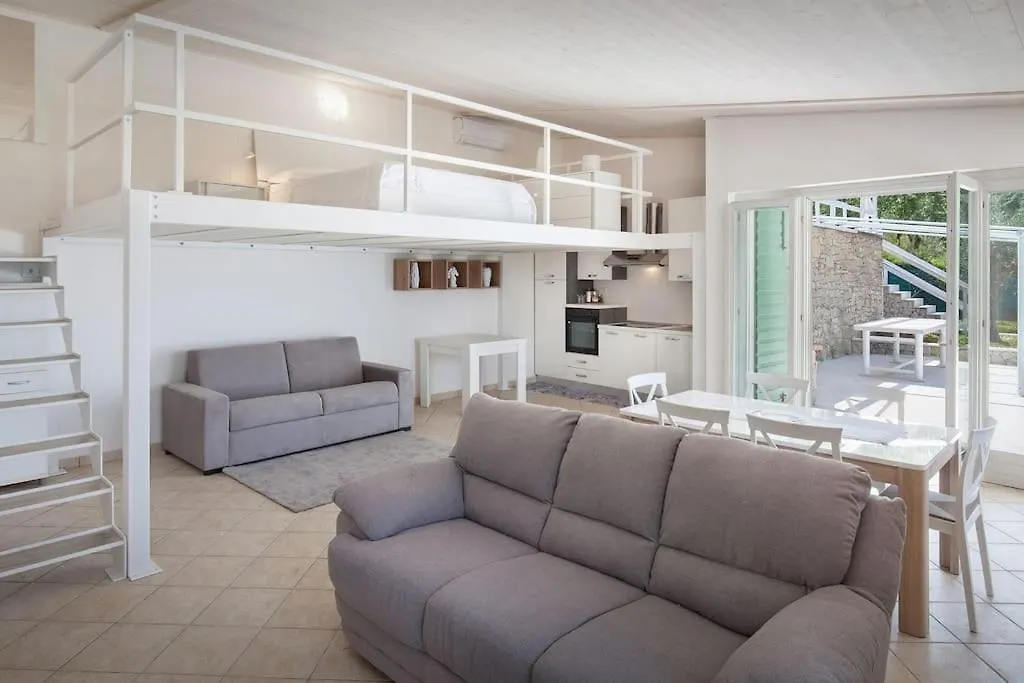 Villa Roby-Loft A Torri Del Benaco Vakantiehuis