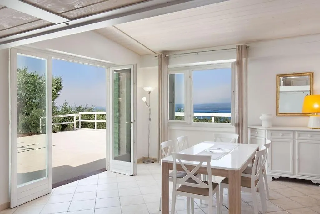 Vakantiehuis Villa Roby-Loft A Torri Del Benaco Italië